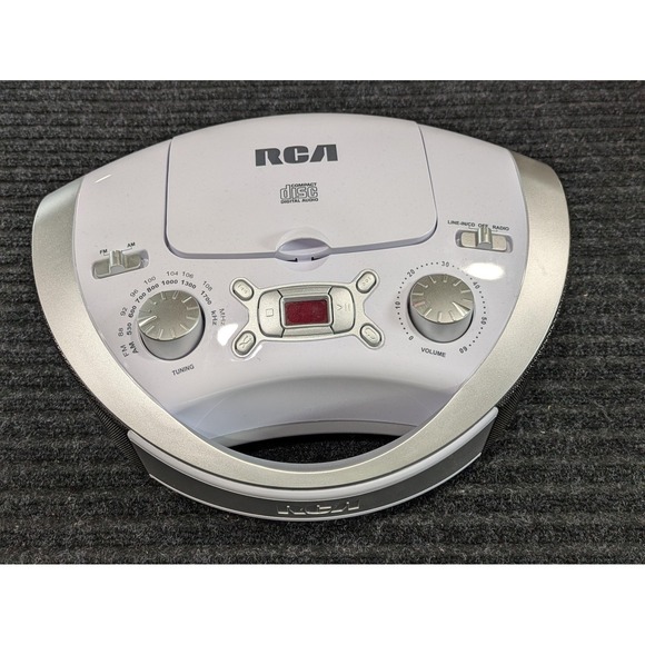 RCA RD331-WH Portable CD Player Radio AM FM White Boombox Line-In Tested Works - Picture 1 of 10